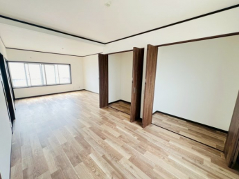 【居間・リビング】