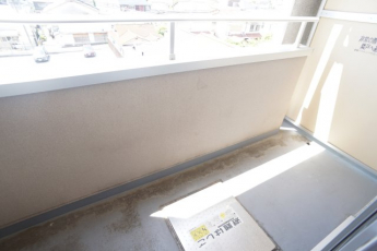 【バルコニー】