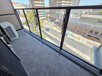 【バルコニー】