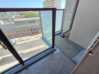 【バルコニー】