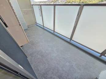 【バルコニー】