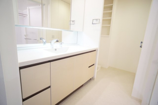 【洗面所】