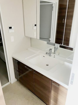 【独立洗面台】