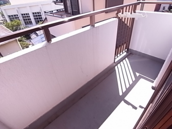 【バルコニー】