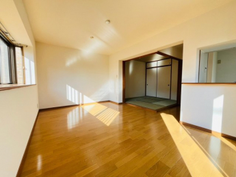 【居間・リビング】