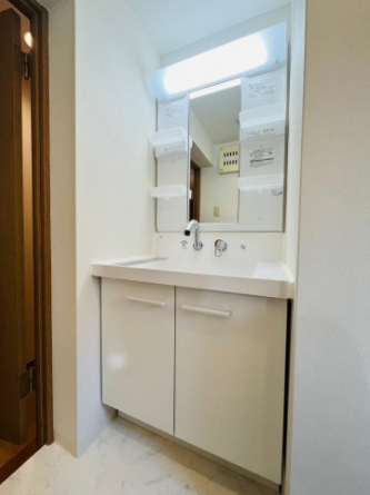 【洗面所】