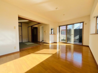 【居間・リビング】