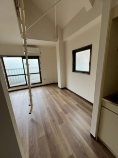 こちらのリビングで趣味の時間をお楽しみください