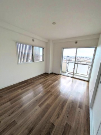 スタンダードな洋室です