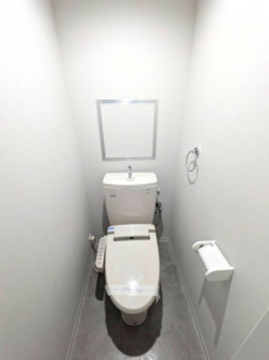 ゆったりとした空間のトイレです