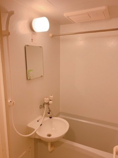 ゆったり過ごせるお風呂です