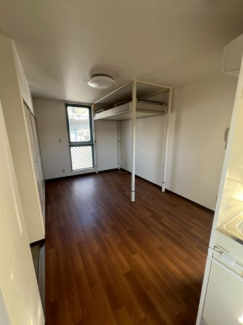 こちらの居間で趣味の時間をお楽しみください