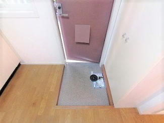 明るい玄関です