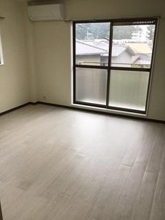 Ｓｃａｒｌｅｔ　Ｈｉｌｌｓの画像