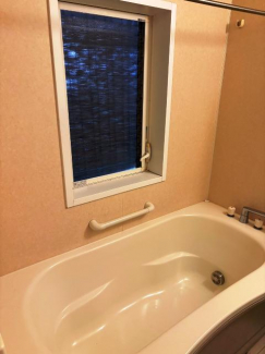 日々の疲れを癒すお風呂付です