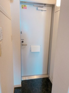 ゆったりとした玄関です