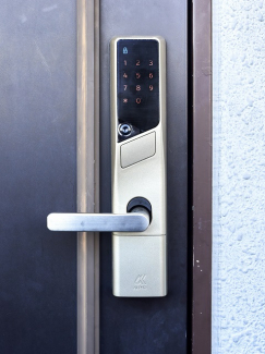 鍵を持たない無くさない、暗証番号式電子ロック