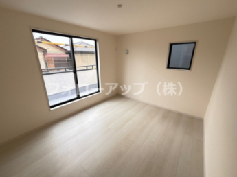 スタンダードな洋室です