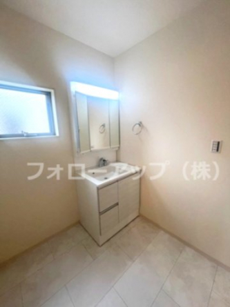 独立洗面台で身支度をすべて済ませてしまいましょう