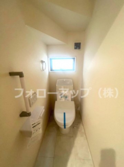 清潔感のあるトイレです