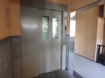 エレベーター完備