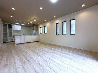 【居間・リビング】