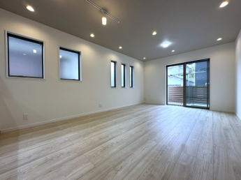 【居間・リビング】