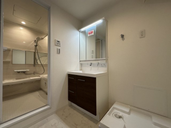 【独立洗面台】