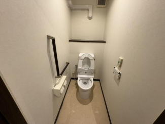 近江八幡市桜宮町の店舗事務所の画像