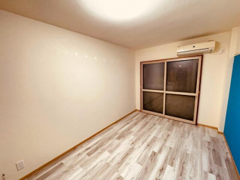 近江八幡市西本郷町東の店舗一部の画像