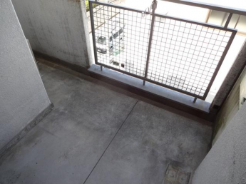 東バルコニーのため毎日朝日が差し込みます