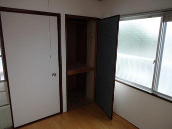 洋室の収納です