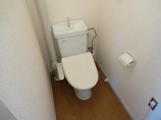 快適な温水洗浄便座付き。