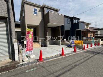 前面道路含む現地写真です