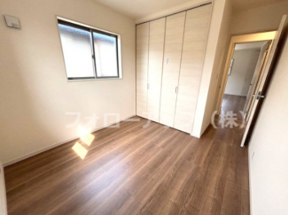 広々とした洋室です