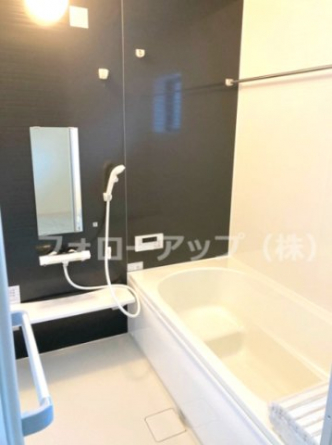 落ち着いた空間のお風呂です