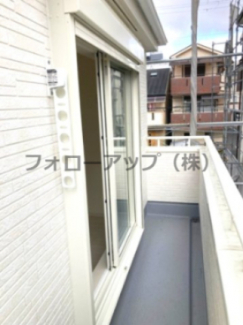 外からの目が気にならないバルコニーで洗濯物が干せます