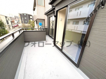 陽当たり良好なバルコニーです