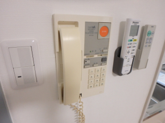 インターホン