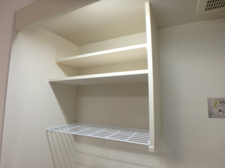 キッチン上部収納スペース