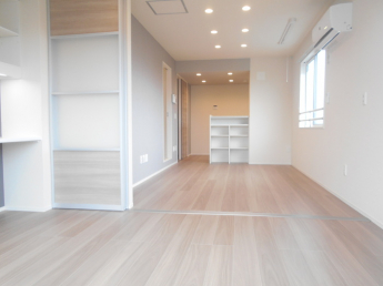 【居間・リビング】