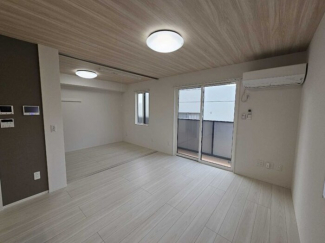 【居間・リビング】