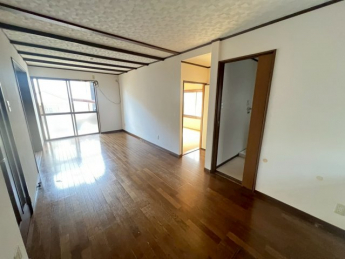 【居間・リビング】