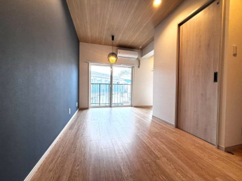 【居間・リビング】