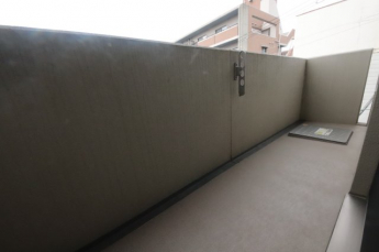 落ち着いた時間を過ごせるバルコニーです