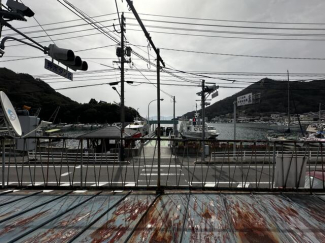 ２階からの眺めです。小豆島が見えます。