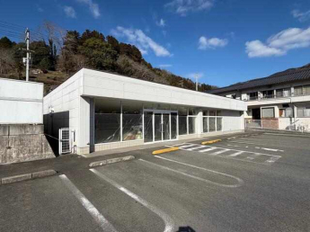 ファミリーマート伊予中山町店跡のコンビニ跡居抜き物件となりま