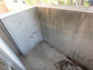 【バルコニー】