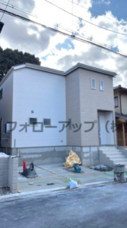 前面道路含む現地写真です