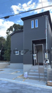 前面道路含む現地写真です